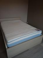 bed met lattenbodems en matras, Huis en Inrichting, Slaapkamer | Matrassen en Bedbodems, Ophalen, Gebruikt, Tweepersoons, 140 cm