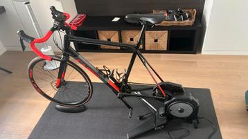 Tacx Flux S - vélo d'entraînement/rollers disponible aux enchères