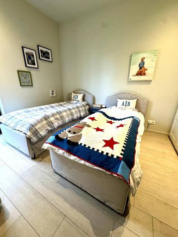 Twee Ikea eenpersoonsbedden 90 x 200 beschikbaar voor biedingen