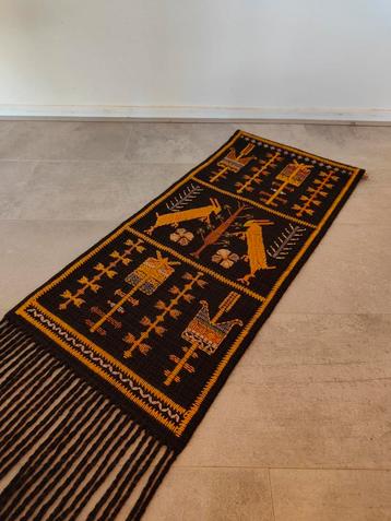 Vintage wandkleed jaren 70 te koop in goede staat. beschikbaar voor biedingen