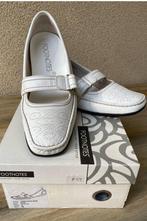 witte loafers Footnotes G  39, Ophalen of Verzenden, Zo goed als nieuw, Wit, Instappers