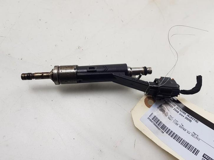 INJECTOR BRANDSTOF Peugeot 2008 (UD / UK / UR / US / UX), Auto-onderdelen, Brandstofsystemen, Peugeot, Gebruikt