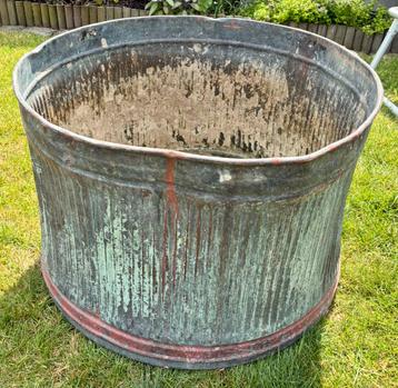 Koperen ketel beschikbaar voor biedingen