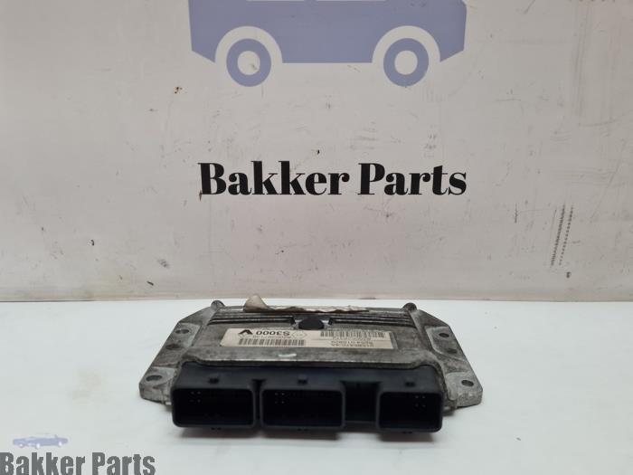 Ordinateur gestion moteur d'un Renault Megane, Autos : Pièces & Accessoires, Électronique & Câbles, Renault, Utilisé, 3 mois de garantie