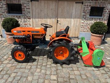 mini tractor beschikbaar voor biedingen