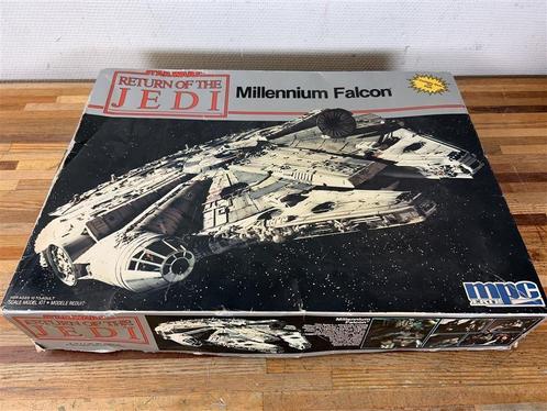 A2320. Uniek MPC Star Wars Millennium Falcon bouwpakket, The, Verzamelen, Star Wars, Gebruikt, Ophalen of Verzenden
