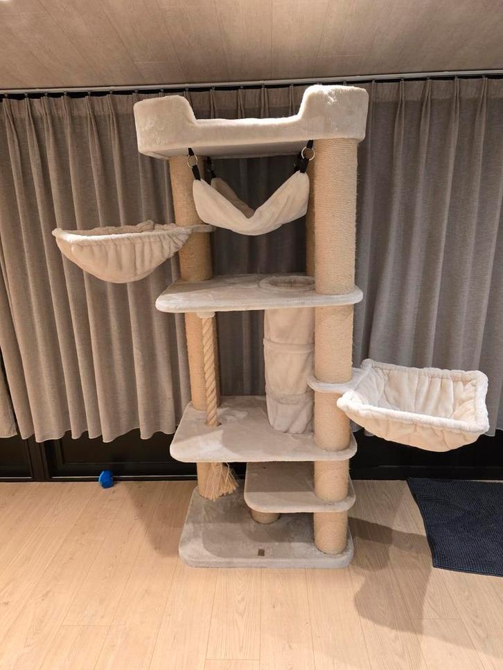 Krabpaal petrebels, Dieren en Toebehoren, Krabmeubelen, Zo goed als nieuw, Krabpaal, Ophalen