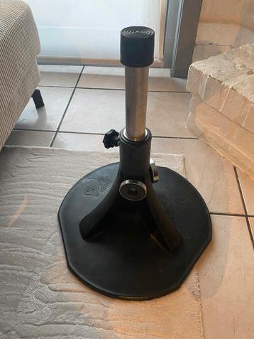 Hoefhelper/ hoefjack/ hoefsteun beschikbaar voor biedingen