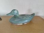 Décoration canard en pière sur base verte transparente, Maison & Meubles, Enlèvement