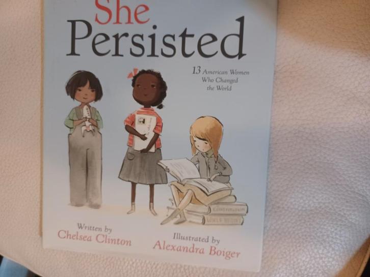 Chelsea Clinton - She Persisted, Boeken, Prentenboeken en Plaatjesalbums, Zo goed als nieuw, Ophalen