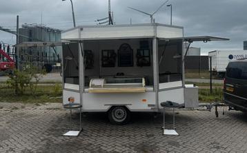 Foodtruck verkoopwagen hamburgerwagen beschikbaar voor biedingen