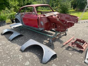 Alfa Romeo 2000 GTV ‘73 restauratie project NOS stukken  beschikbaar voor biedingen
