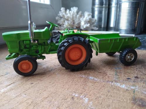 Tracteur Kubota + remorque - PlayArt, Hobby & Loisirs créatifs, Voitures miniatures | 1:32, Comme neuf, Tracteur et Agriculture