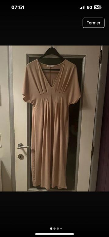 Robe douce élastique beige Lurex Bisous Project beschikbaar voor biedingen