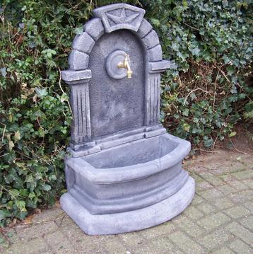 Wandfontein muurfontein beschikbaar voor biedingen
