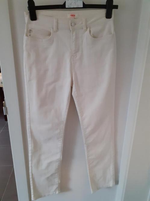 BEL & BO Ecru spijkerbroek Maat: 36 Prijs: € 3, Kleding | Dames, Spijkerbroeken en Jeans, Zo goed als nieuw, W28 - W29 (confectie 36)