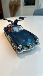 MERCEDES BENZ 300SL coupé 1/18 Made in Italy, Comme neuf, Burago, Voiture