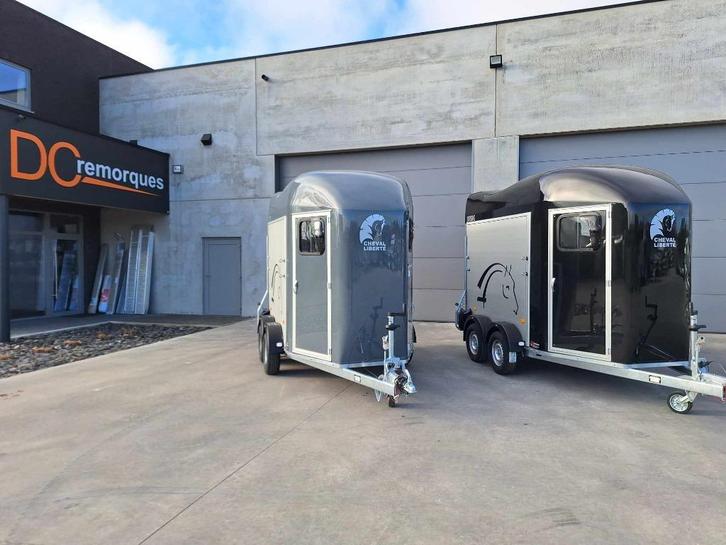 VAN 2 CHEVAUX CHEVAL LIBERTE GOLD ORIGINS, Dieren en Toebehoren, Paarden en Pony's | Trailers en Aanhangwagens, Nieuw, 2-paards trailer