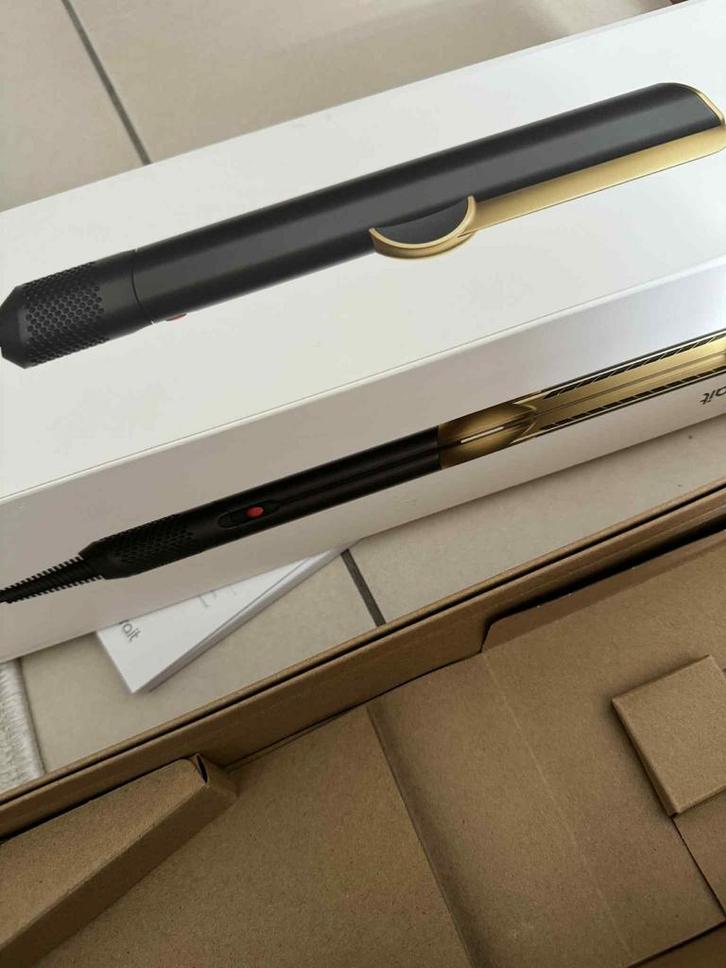 DYSON Airstrait - Onyx / Gold - Lisseur, Bijoux, Sacs & Beauté, Beauté | Soins des cheveux, Neuf, Enlèvement