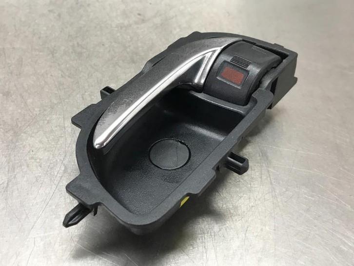 PORTIERGREEP BUITEN LINKS ACHTER Toyota Auris (E18), Auto-onderdelen, Carrosserie, Toyota, Achter, Links, Gebruikt