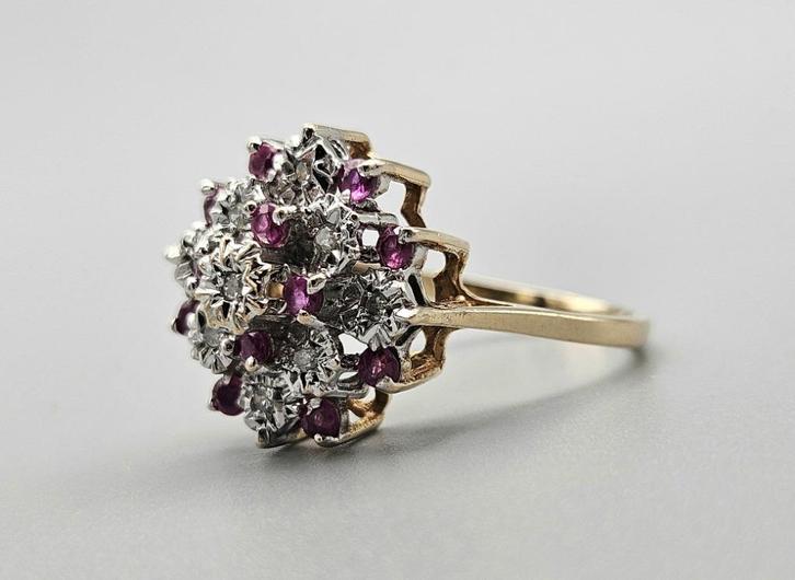 Gouden Vintage ring edelsteen robijn en diamant. 2025/105, Handtassen en Accessoires, Ringen, Zo goed als nieuw, Dame, 17 tot 18