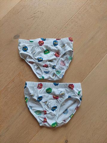 Ondergoed - slip - H&M Ninjago - maat 116 - 6 jaar beschikbaar voor biedingen