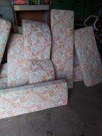 À vendre coussin pour habillage une caravane 150€, Enlèvement