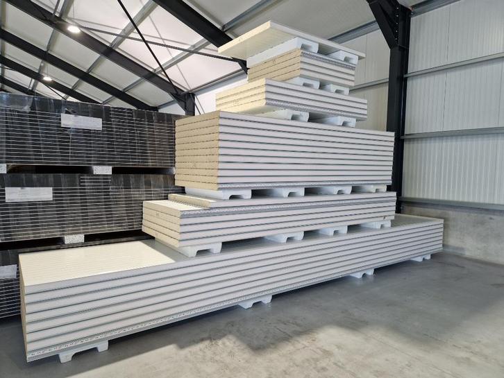 AANBIEDING partijen sandwichpanelen en damwandprofielplaten, Doe-het-zelf en Bouw, Platen en Panelen, Nieuw, Overige materialen