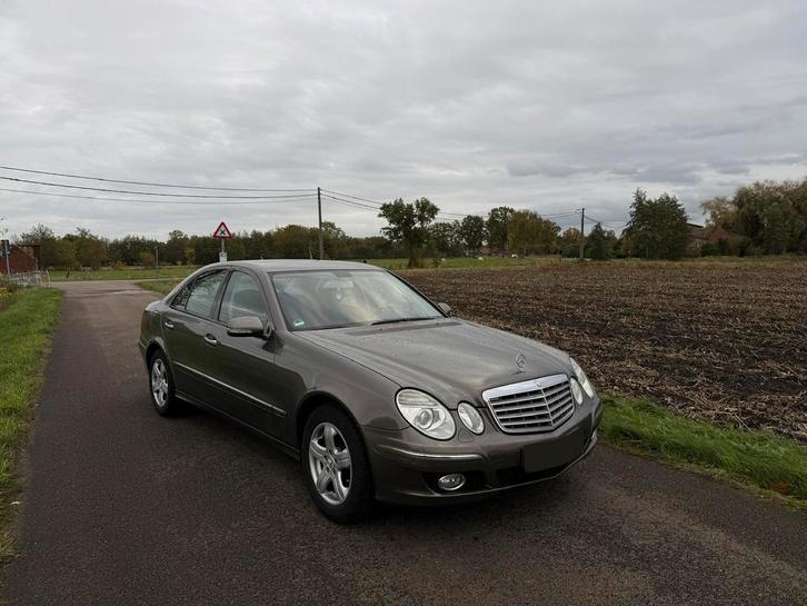 Mercedes E200 Automaat Gekeurd VVK, Auto's, Mercedes-Benz, Bedrijf, E-Klasse, ABS, Adaptieve lichten, Airbags, Airconditioning