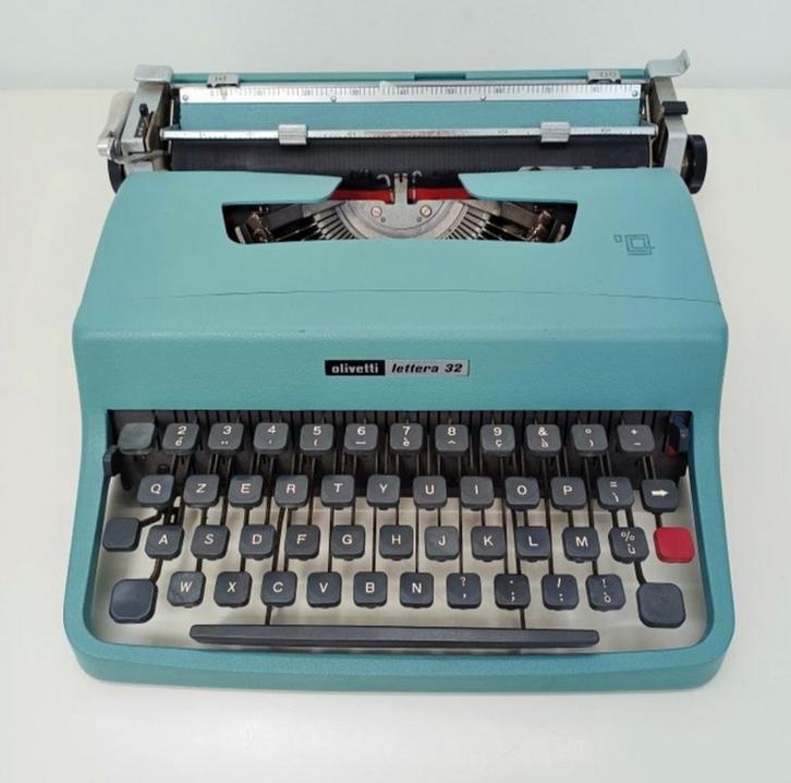 Collectors Item Olivetti Lettera 32 - Eerste Serie, Diversen, Typemachines, Zo goed als nieuw, Ophalen of Verzenden