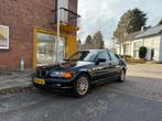 BMW 323I SEDAN, Autos, Particulier, Achat, Sièges sport
