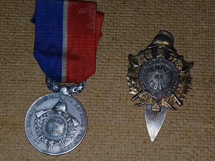2 oude medailles 1880!!!!! Van Franse brandweermannen, Verzamelen, Militaria | Algemeen, Overige soorten, Ophalen of Verzenden