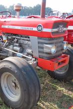 Gezocht! 2* Zijembleem massey ferguson 158, Zakelijke goederen, Landbouw | Tractoren, Nieuw, Tot 80 Pk, Ophalen of Verzenden, Massey Ferguson