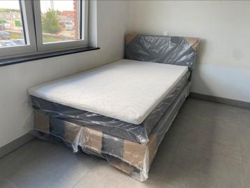Kinderboxspring kleur grijs 120x200 zo goed als nieuw beschikbaar voor biedingen
