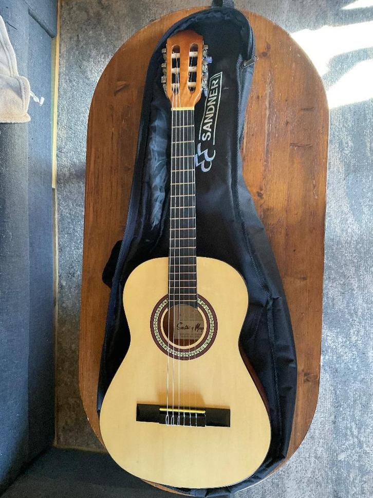Guitare classique 1/2 et accessoires, Muziek en Instrumenten, Snaarinstrumenten | Gitaren | Akoestisch, Gebruikt, Klassieke of Spaanse gitaar