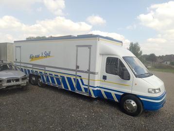 Foodtruck met mogelijkheden, Articles professionnels, Enlèvement