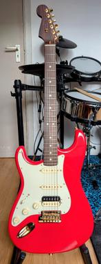 Fender Stratocaster mod shop linkshandig nieuwstaat, Muziek en Instrumenten, Ophalen, Zo goed als nieuw, Fender
