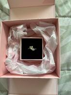 Double heart ring, Ophalen, Zo goed als nieuw, Dame, Zilver