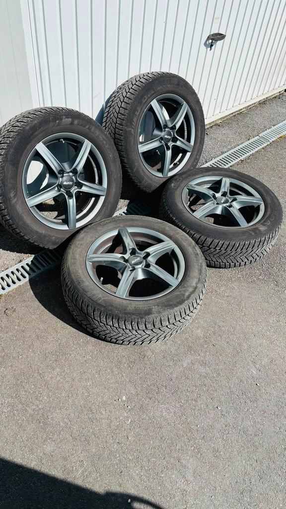 Mooie set van 4 winterbanden op alu-velg, Autos : Pièces & Accessoires, Pneus & Jantes, Pneus et Jantes, Pneus hiver, 15 pouces