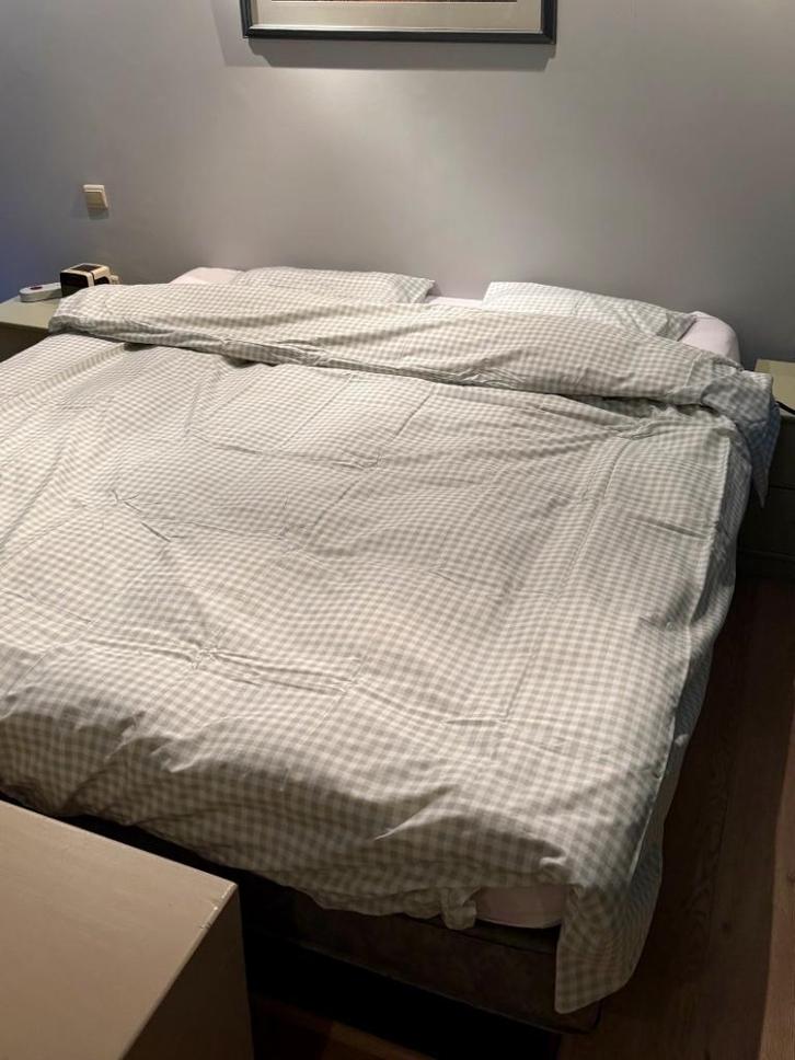 Waterbed zwart hout modern, verwarmt perfect - 180 x 200 cm, Huis en Inrichting, Slaapkamer | Waterbedden, Zo goed als nieuw, 180 cm