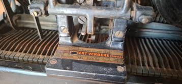 Typmachine underwood beschikbaar voor biedingen