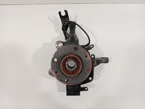 WIELNAAF LINKS VOOR Renault Clio IV (5R) (01-2012/08-2021), Auto-onderdelen, Remmen en Aandrijving, Renault, Gebruikt