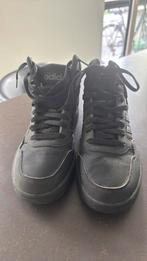 Hoge Adidas sneaker 39 1/3, Sport en Fitness, Ophalen, Zo goed als nieuw
