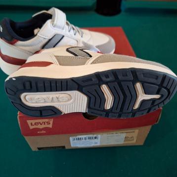 Soulier enfants beschikbaar voor biedingen