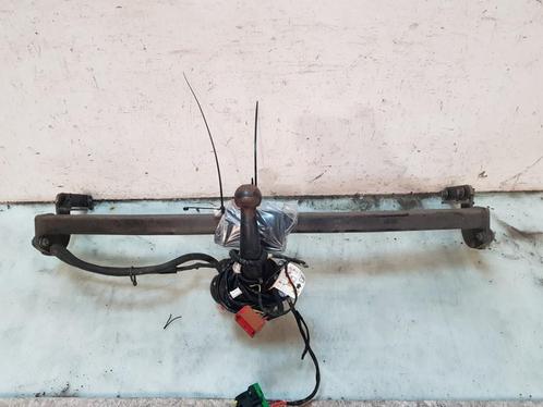 TREKHAAK Peugeot 208 I (CA / CC / CK / CL) (01-2012/12-2019), Auto-onderdelen, Ophanging en Onderstel, Peugeot, Gebruikt