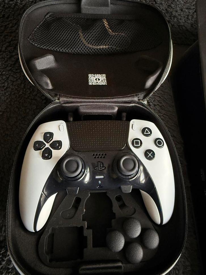 Ps5 Dualsense Edge Controller !, Games en Spelcomputers, Spelcomputers | Sony Consoles | Accessoires, Zo goed als nieuw, PlayStation 5