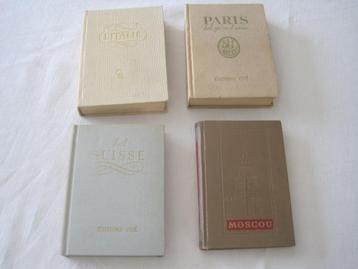 4 oude reisgidsen 1940 Italie, zwitserland, Moscou Parijs beschikbaar voor biedingen