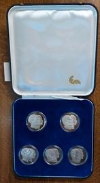 Muntenset 150 jaar Belgische Dynastie 1831-1981, Verzamelen, Ophalen of Verzenden, Zo goed als nieuw, Postzegel(s) of Munt(en)