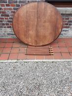 Table en chêne ovale. Pieds à visser., Enlèvement