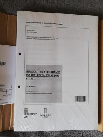 Studieboek, 1ste master kinesist , nieuw !! beschikbaar voor biedingen